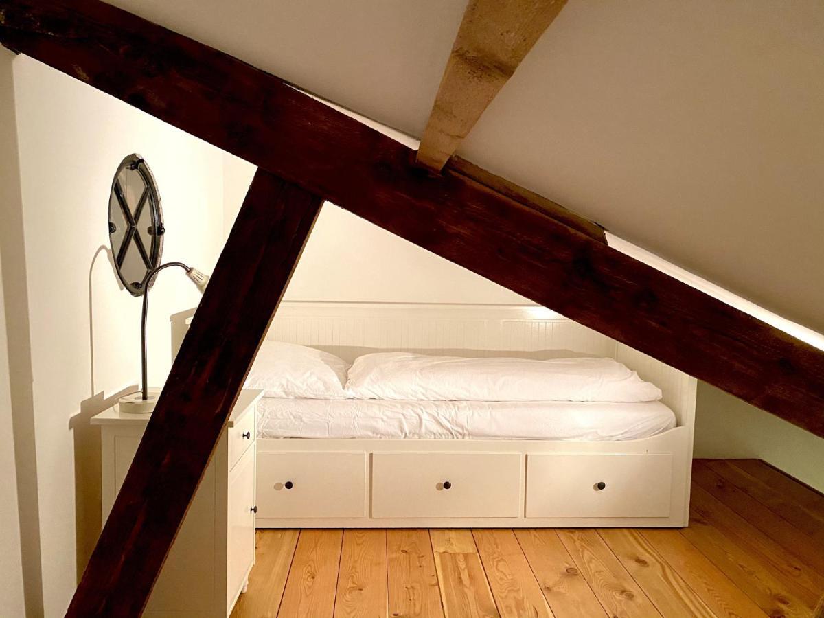 B&B De Lage Zwaluw Zwaluwe 外观 照片